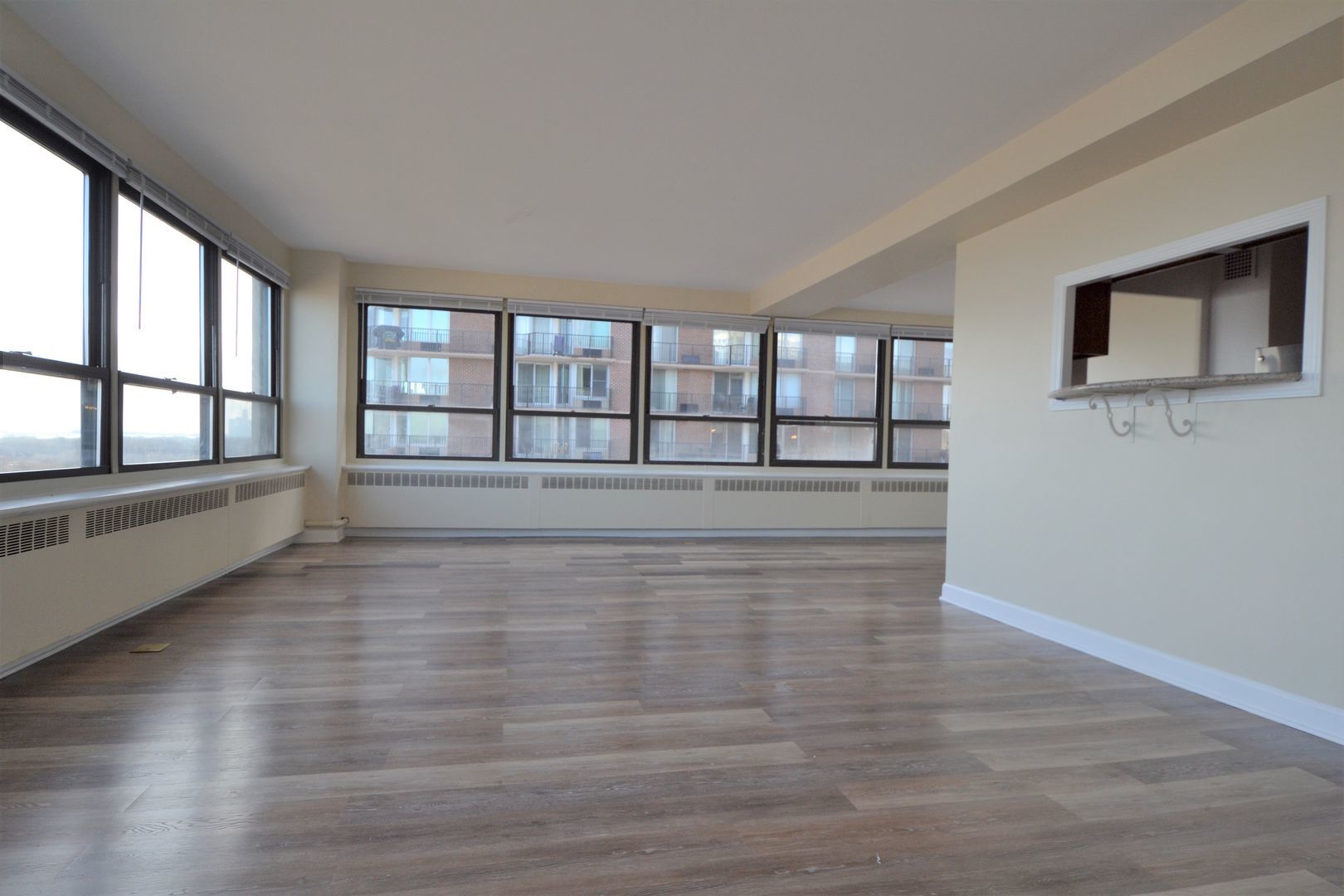 4180 N Marine Drive 1405