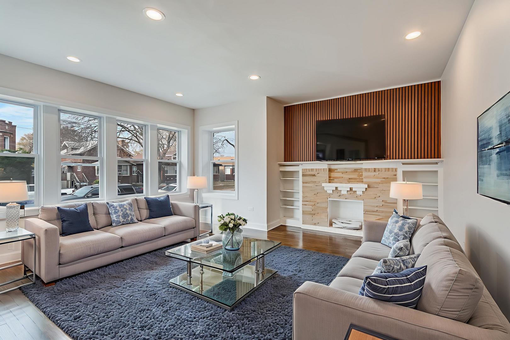 8745 S Throop Street