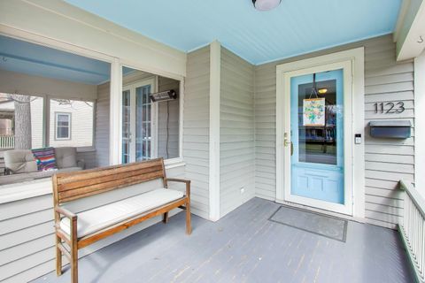 Tiny photo for 1123 Main Street, Evanston, IL 60202 (MLS # 12600959)