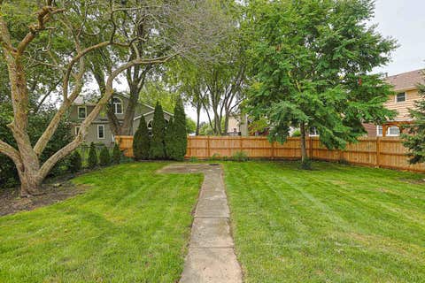 Tiny photo for 1410 HUNTINGTON Drive, Mundelein, IL 60060 (MLS # 12720951)