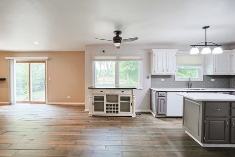 Tiny photo for 1410 HUNTINGTON Drive, Mundelein, IL 60060 (MLS # 12720951)