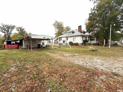 Tiny photo for 523 W 4TH Street, Centralia, IL 62801 (MLS # EB460307)