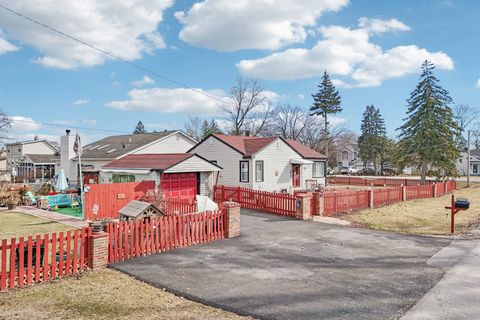 Tiny photo for 16W614 3rd Avenue, Bensenville, IL 60106 (MLS # 12575811)