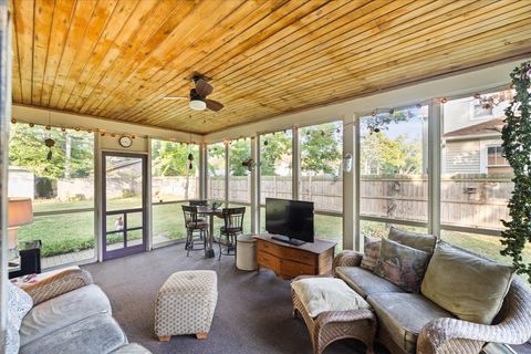 Tiny photo for 501 Dodson Street, Geneva, IL 60134 (MLS # 12493067)