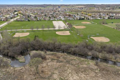 Tiny photo for 313 N Huntington Drive, McHenry, IL 60050 (MLS # 12619208)