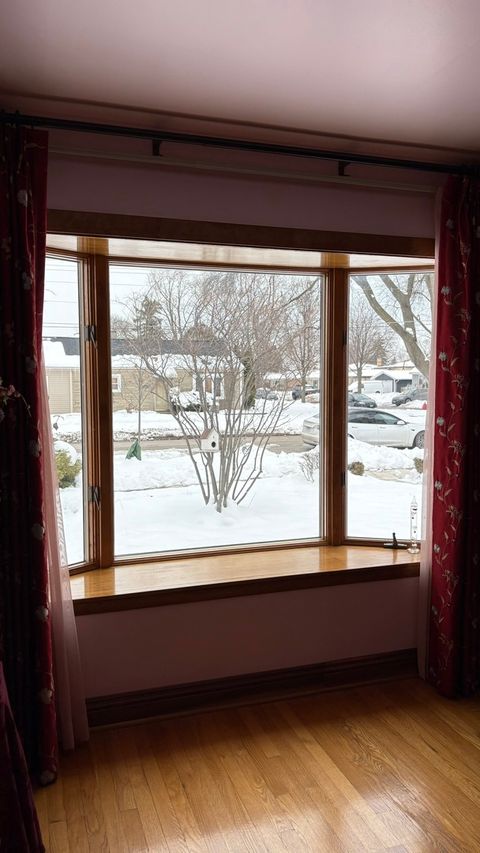 Tiny photo for 1445 Everett Avenue, Des Plaines, IL 60018 (MLS # 12573163)