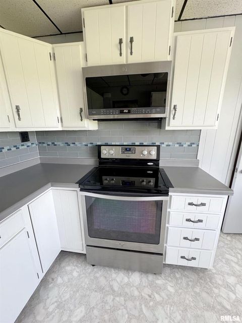 Tiny photo for 16488 Route 37, Johnston City, IL 62951 (MLS # QC4265900)