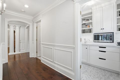 Tiny photo for 1877 Banbury Road, Inverness, IL 60067 (MLS # 12613935)