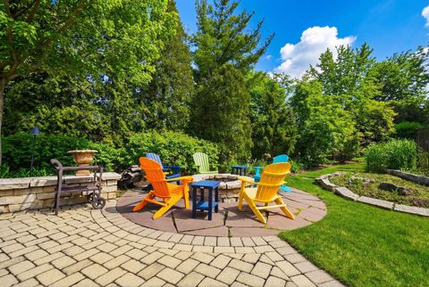 Tiny photo for 1877 Banbury Road, Inverness, IL 60067 (MLS # 12613935)