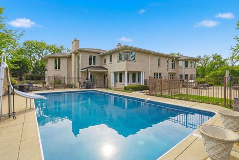 Tiny photo for 1877 Banbury Road, Inverness, IL 60067 (MLS # 12613935)