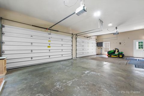 Tiny photo for 6418 Carrie Court, Crystal Lake, IL 60014 (MLS # 12439368)