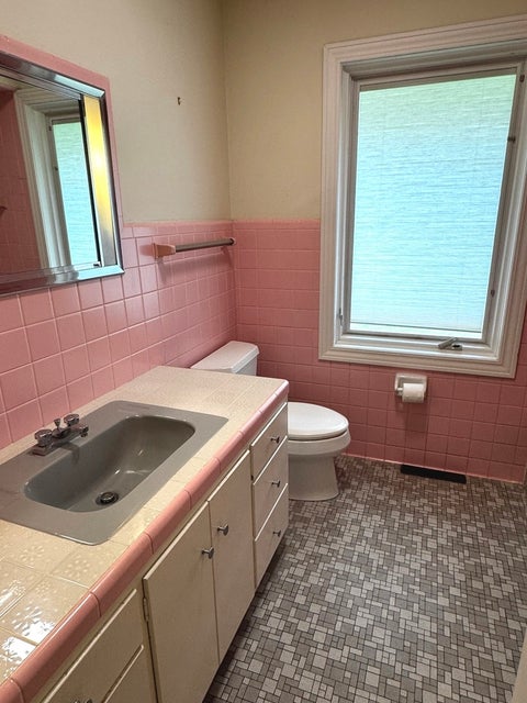Tiny photo for 1709 S Vine Street, Urbana, IL 61801 (MLS # 12715096)