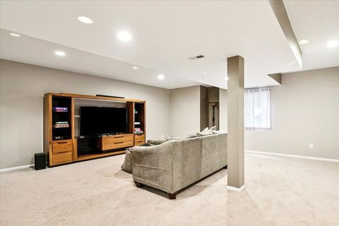 Tiny photo for 14087 Glenwood Court, Libertyville, IL 60048 (MLS # 12648807)