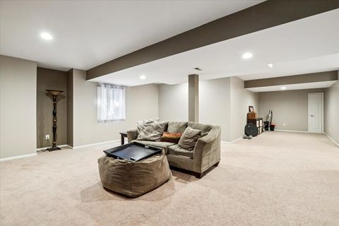 Tiny photo for 14087 Glenwood Court, Libertyville, IL 60048 (MLS # 12648807)