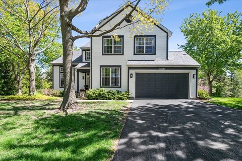Tiny photo for 14087 Glenwood Court, Libertyville, IL 60048 (MLS # 12648807)