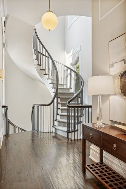 Tiny photo for 1407 N Hoyne Avenue, Chicago, IL 60622 (MLS # 12639287)