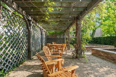 Tiny photo for 1407 N Hoyne Avenue, Chicago, IL 60622 (MLS # 12639287)