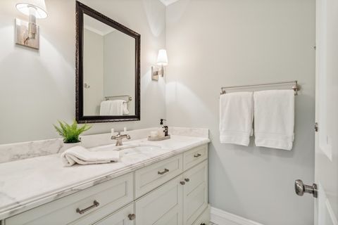 Tiny photo for 1407 N Hoyne Avenue, Chicago, IL 60622 (MLS # 12639287)