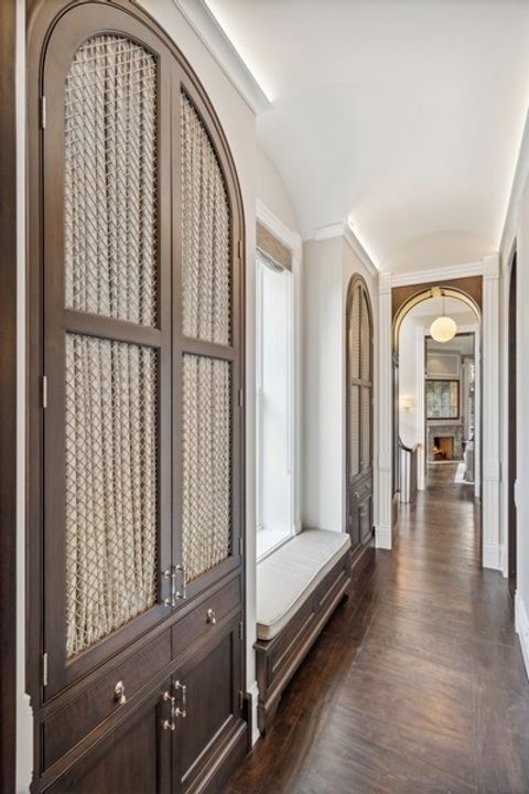 Tiny photo for 1407 N Hoyne Avenue, Chicago, IL 60622 (MLS # 12639287)