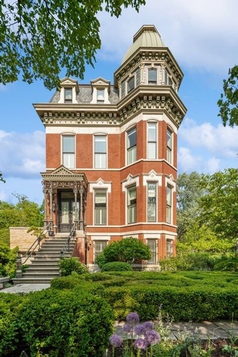 Tiny photo for 1407 N Hoyne Avenue, Chicago, IL 60622 (MLS # 12639287)