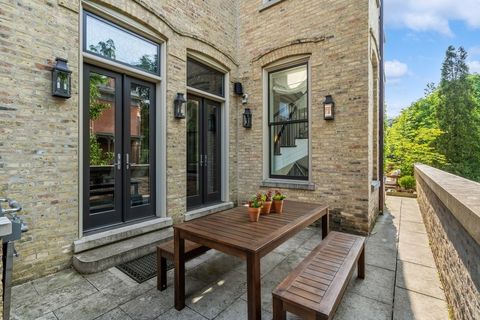 Tiny photo for 1407 N Hoyne Avenue, Chicago, IL 60622 (MLS # 12639287)