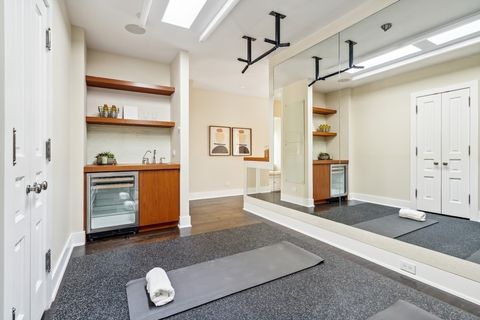 Tiny photo for 1407 N Hoyne Avenue, Chicago, IL 60622 (MLS # 12639287)