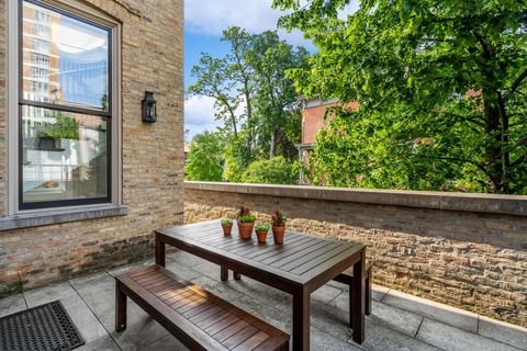 Tiny photo for 1407 N Hoyne Avenue, Chicago, IL 60622 (MLS # 12639287)