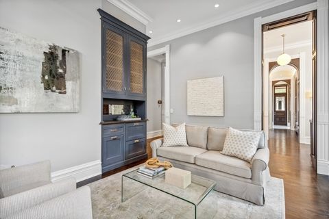 Tiny photo for 1407 N Hoyne Avenue, Chicago, IL 60622 (MLS # 12639287)
