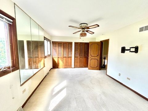 Tiny photo for 1239 E Carpenter Drive E, Palatine, IL 60074 (MLS # 12463720)