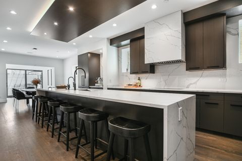 Tiny photo for 5643 N Glenwood Avenue, Chicago, IL 60660 (MLS # 12581028)