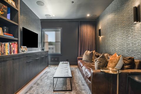 Tiny photo for 5643 N Glenwood Avenue, Chicago, IL 60660 (MLS # 12581028)