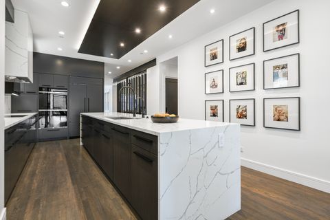 Tiny photo for 5643 N Glenwood Avenue, Chicago, IL 60660 (MLS # 12581028)