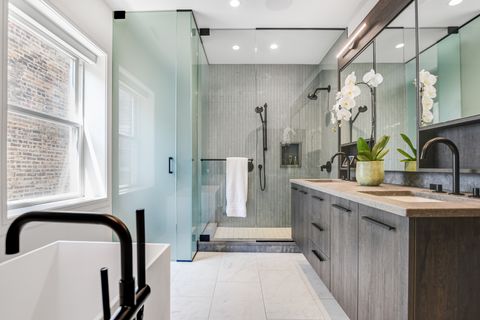 Tiny photo for 5643 N Glenwood Avenue, Chicago, IL 60660 (MLS # 12581028)