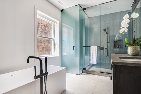 Tiny photo for 5643 N Glenwood Avenue, Chicago, IL 60660 (MLS # 12581028)