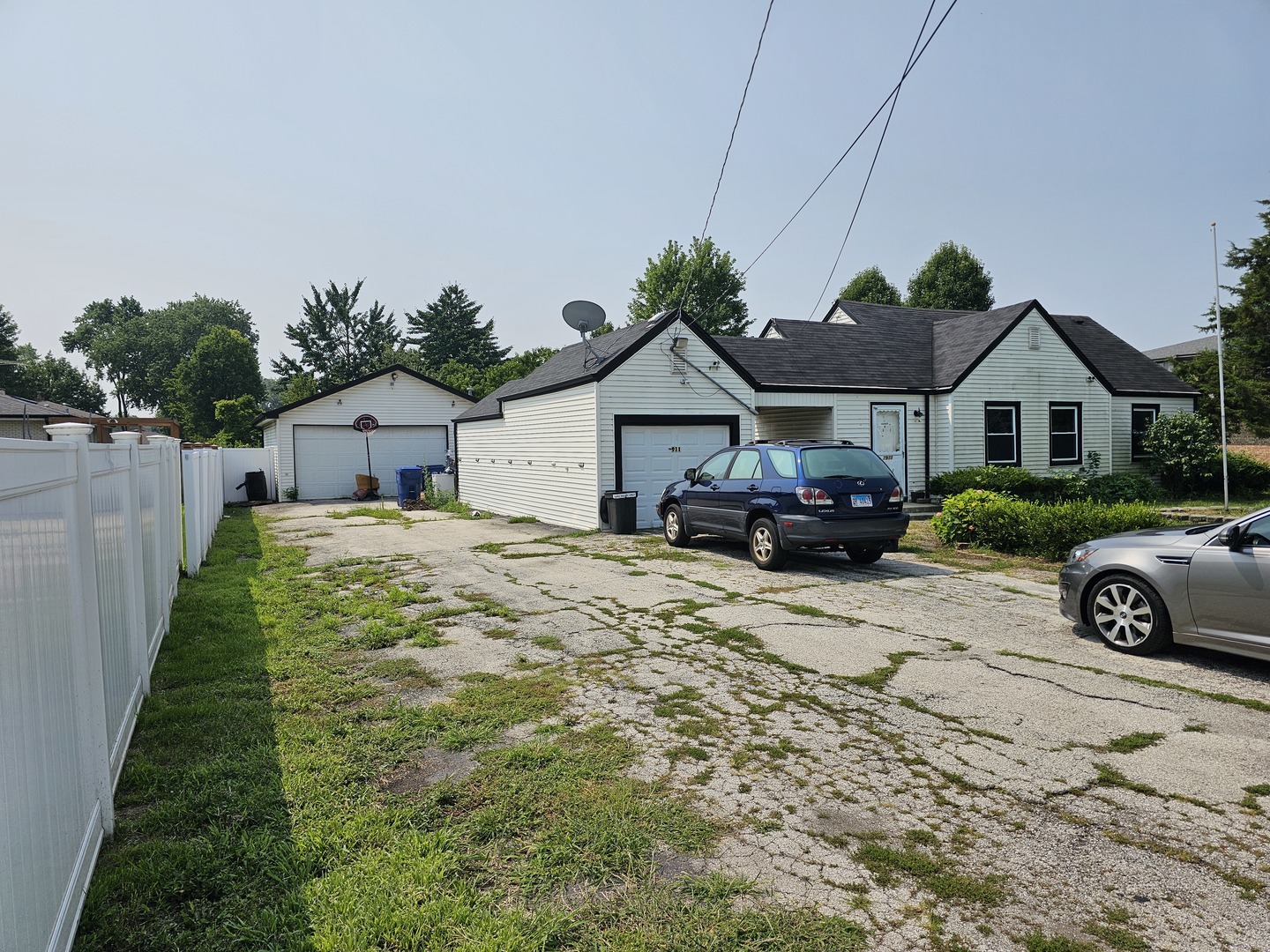 7911 W 92nd Street