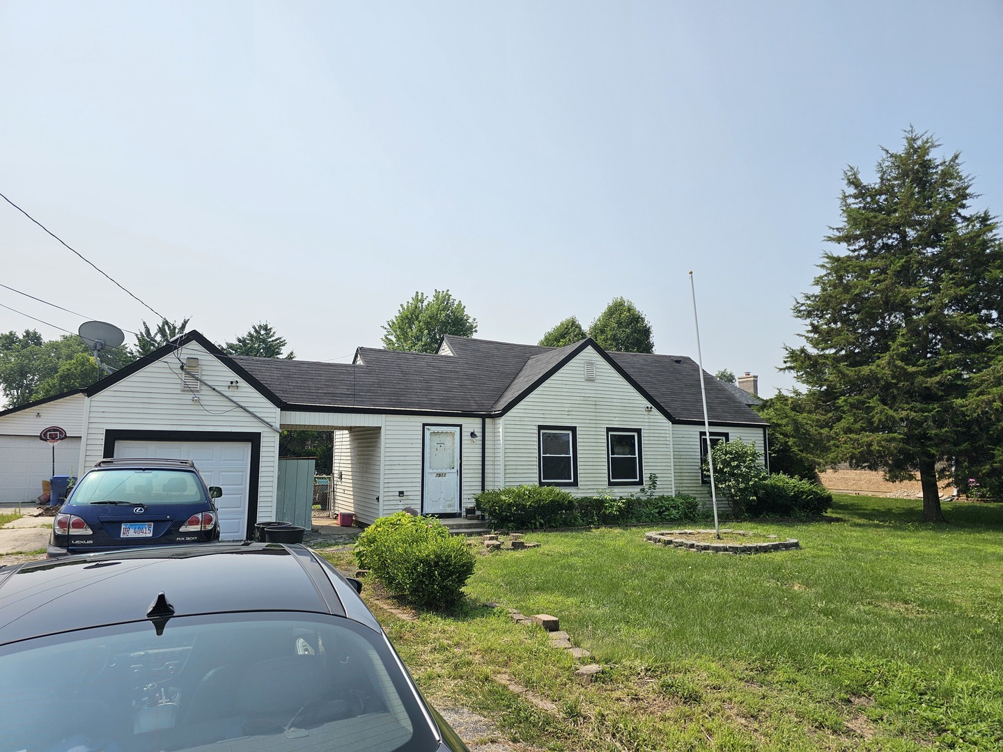 7911 W 92nd Street