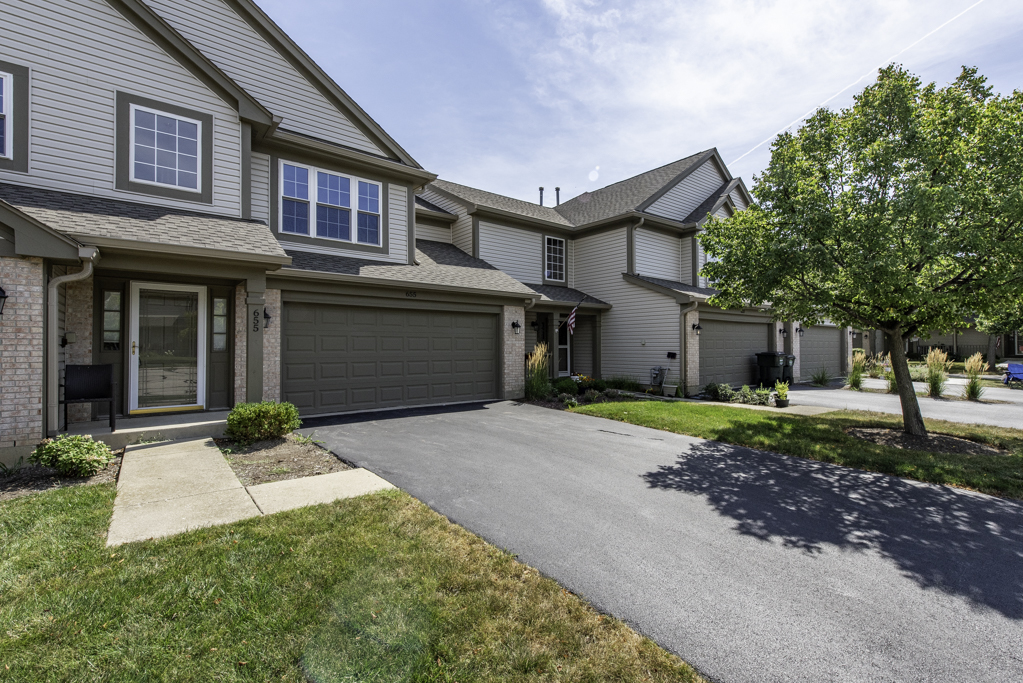 655 Arrowwood Court