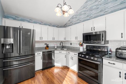 Tiny photo for 3212 Pioneer Court, Joliet, IL 60431 (MLS # 12597013)