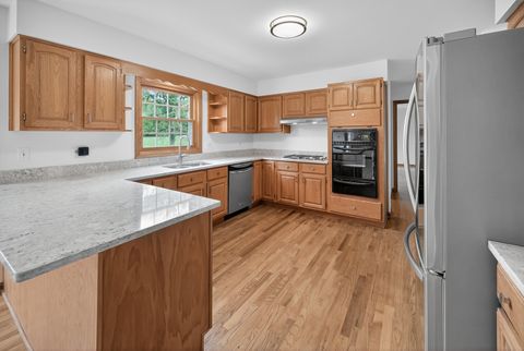 Tiny photo for 111 Stone Marsh Lane, Barrington, IL 60010 (MLS # 12465987)