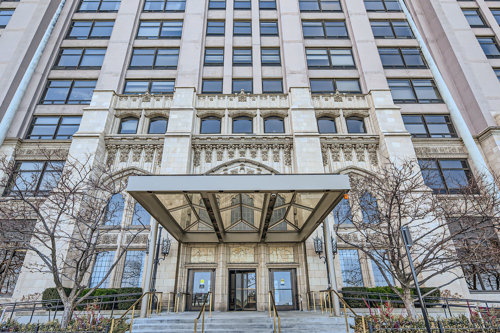 680 N Lake Shore Drive 1212