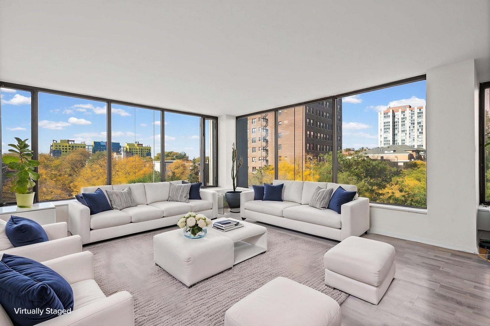5455 N Sheridan Road 515