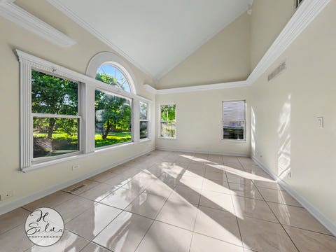 Tiny photo for 5532 Chantilly Circle, Lake In The Hills, IL 60156 (MLS # 12701136)