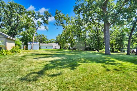 A home in Hickory Hills