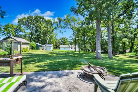 A home in Hickory Hills