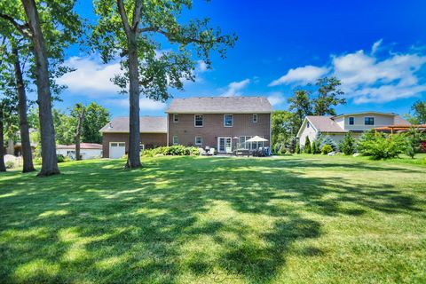 A home in Hickory Hills