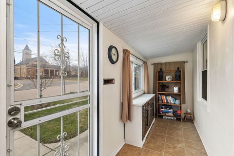 Tiny photo for 306 Johnson Street, East Dundee, IL 60118 (MLS # 12588547)