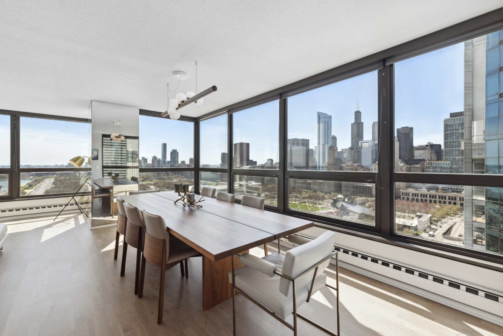 360 E RANDOLPH Street 2903