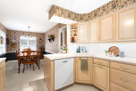Tiny photo for 5221 Fair Elms Avenue, Western Springs, IL 60558 (MLS # 12623871)