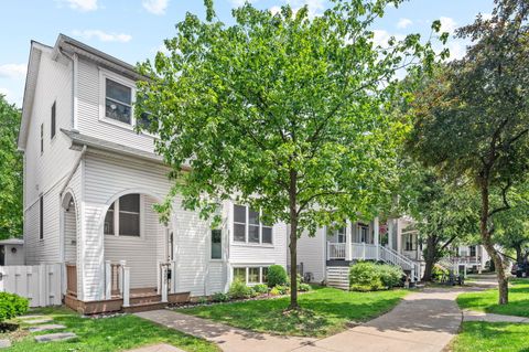 4220 N Kolmar Avenue Chicago IL 60641