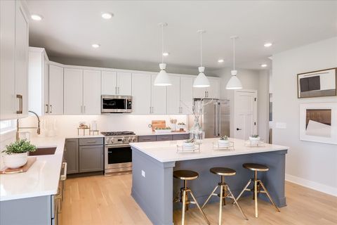 Tiny photo for 173 Piper Glen Avenue, Oswego, IL 60543 (MLS # 12509109)